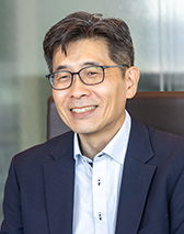総務部 部長 佐藤亘氏