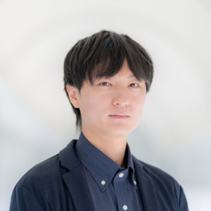 高関 拓也