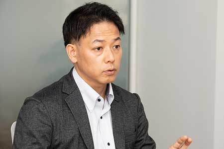 インタビューの様子