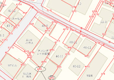 家屋素図に地番図を重ねて所在地番を付与
