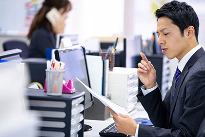 授受した請求書の要件を確認