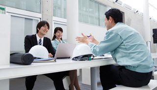 SimpWright利用者様の声1|社外にいてもタブレット等を使いWebブラウザからデータを参照