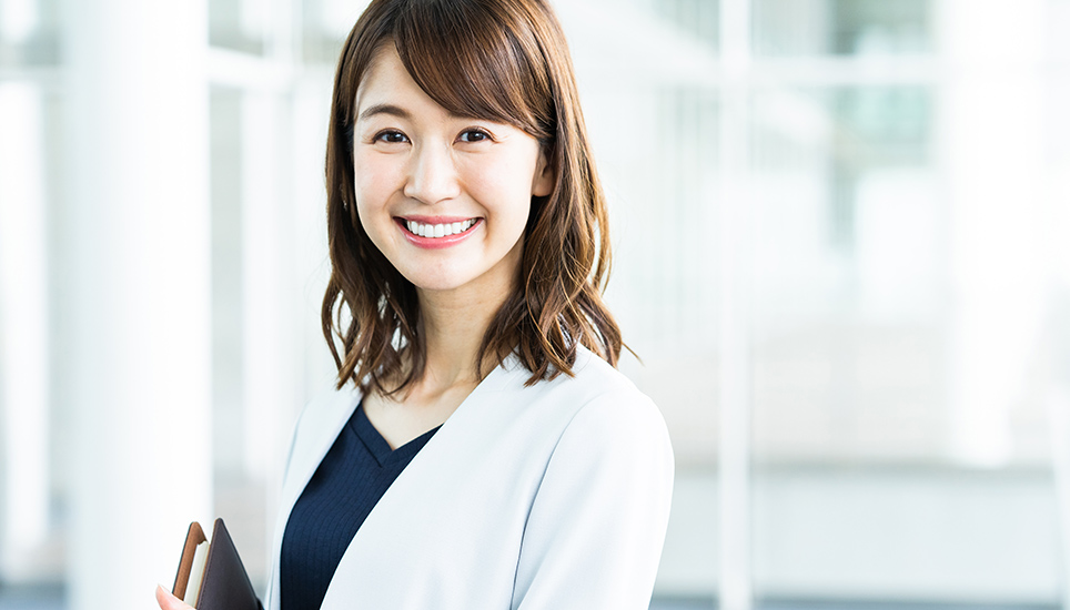 非接触・指をかざす等の操作が不要