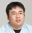 株式会社ウエスト 管理部 係長 十萬　真治　氏